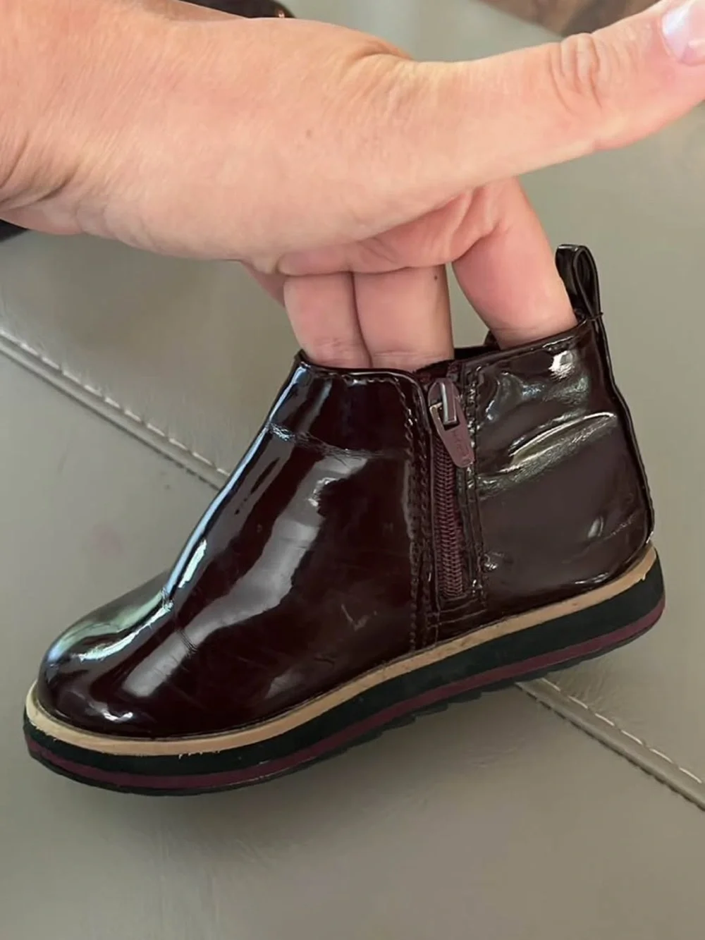 Zara baby Toddler Burgundy Chelsea Boots sz 23